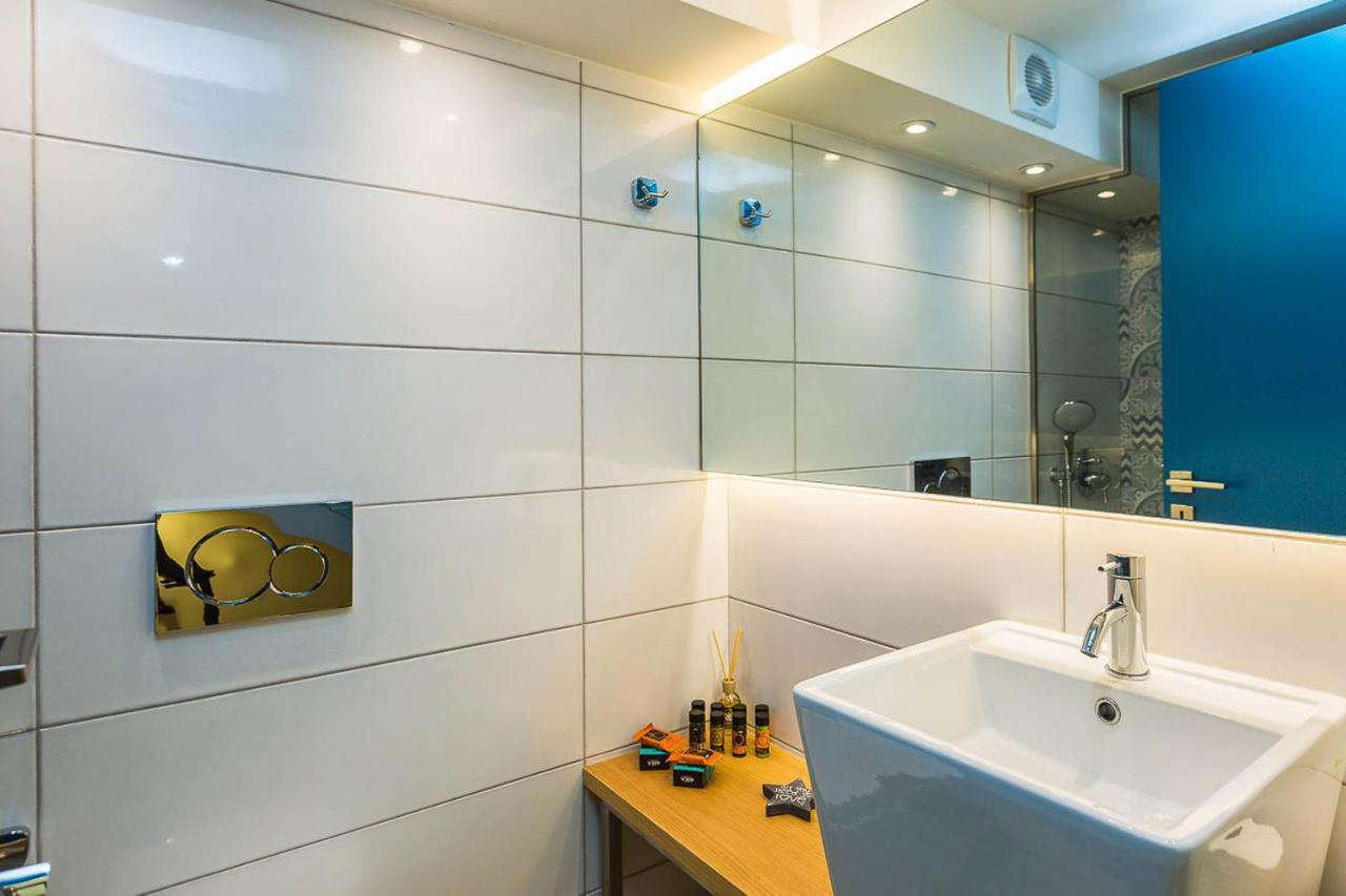 Villa Amelia I Free 9 Seater Mini Van & Pool كالاثاس المظهر الخارجي الصورة